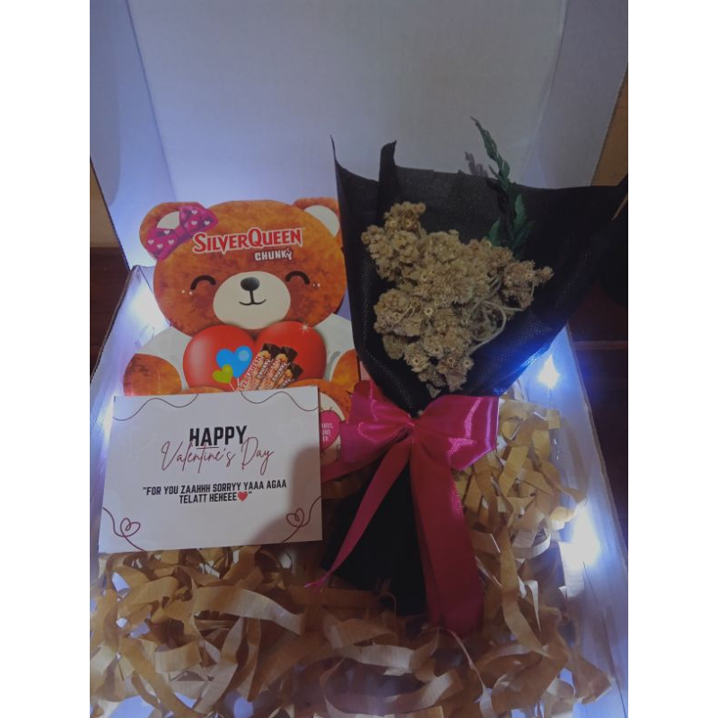 

gift box hampers valentine bear coklat silverqueen | kado valentine | kado buat pacar