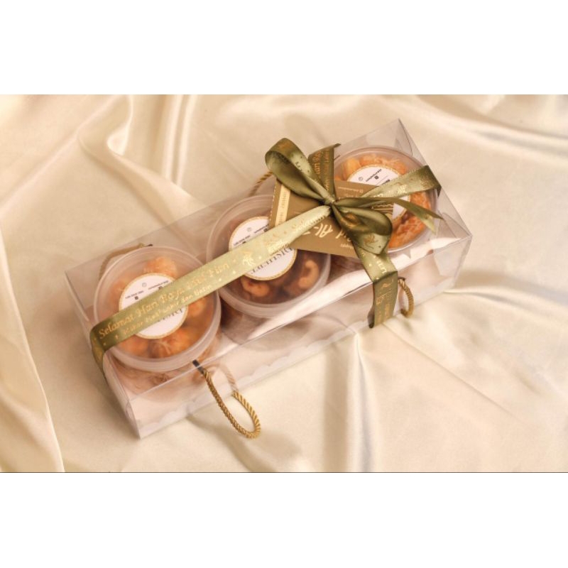 

Paket Hampers Raya 4 isi 3 Toples Tabung Bebas Variant Kue Kering Premium