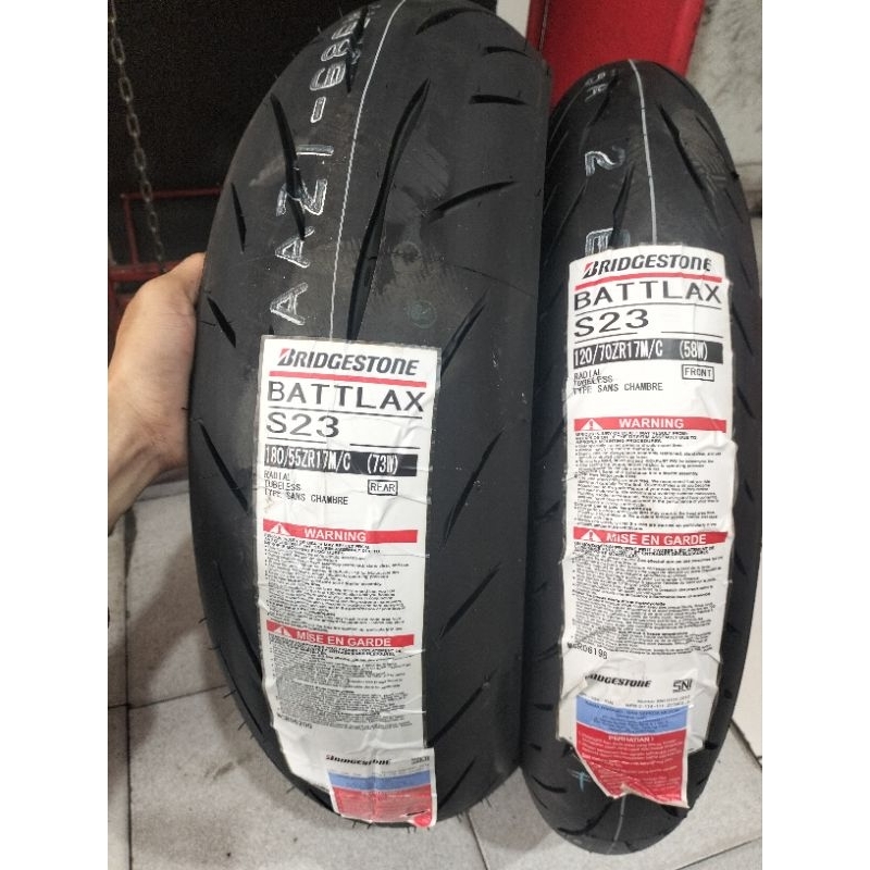 PAKETAN BAN LUAR BATTLAX S22 UKURAN 120/70-17 DAN 180/55-17  TUBELESS