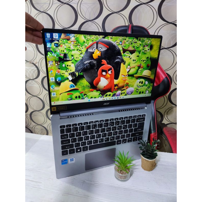 Laptop RENDER ACER SWIFT 3- SF314-57 SUPERSLIM Hairline Brush [LIKE NEW]