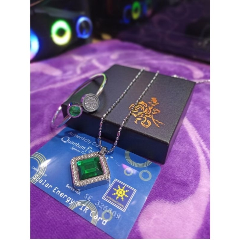 SET KALUNG DAN GELANG QUANTUM PENDANT DENGAN SERTIFIKAT ASLI ION NEGATIF BIO ENERGI - PENDANT
