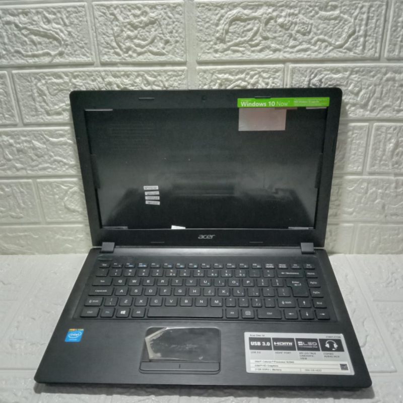 Kesing Case Casing Original Laptop Acer Aspire One Z1401