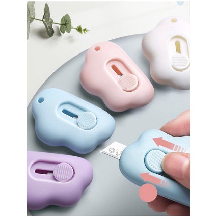 

Hans- Cutter mini ( Awan ) Silet Kater kecil warna warni cocok untuk konten Unboxing i Lucu Bentuk Awan / Pisau Kartun Alat Bantu Potong Kertas Alat Tulis Kantor / Pisau Cutter Mini Model