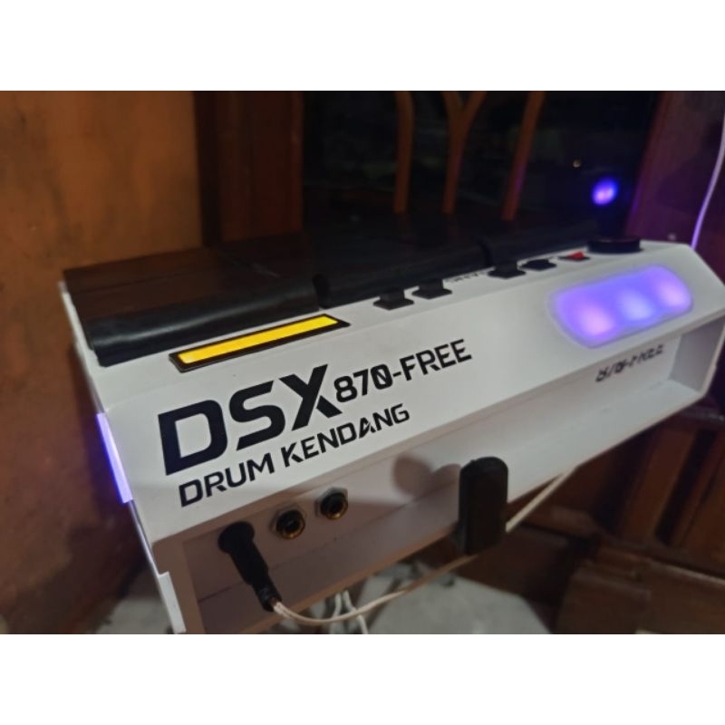 kendang elextrik rakitan DSX 870 9 Pad dan 1 pedal des,fitur DTX