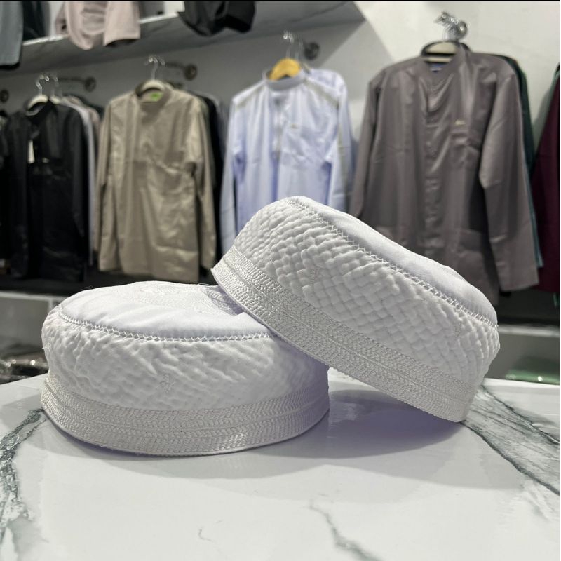 Peci Kopiah Madinah ORIGINAL 01 dan 02 Bahan Tebal Ukuran Lengkap Songkok Peci Putih Peci Habib Kopi