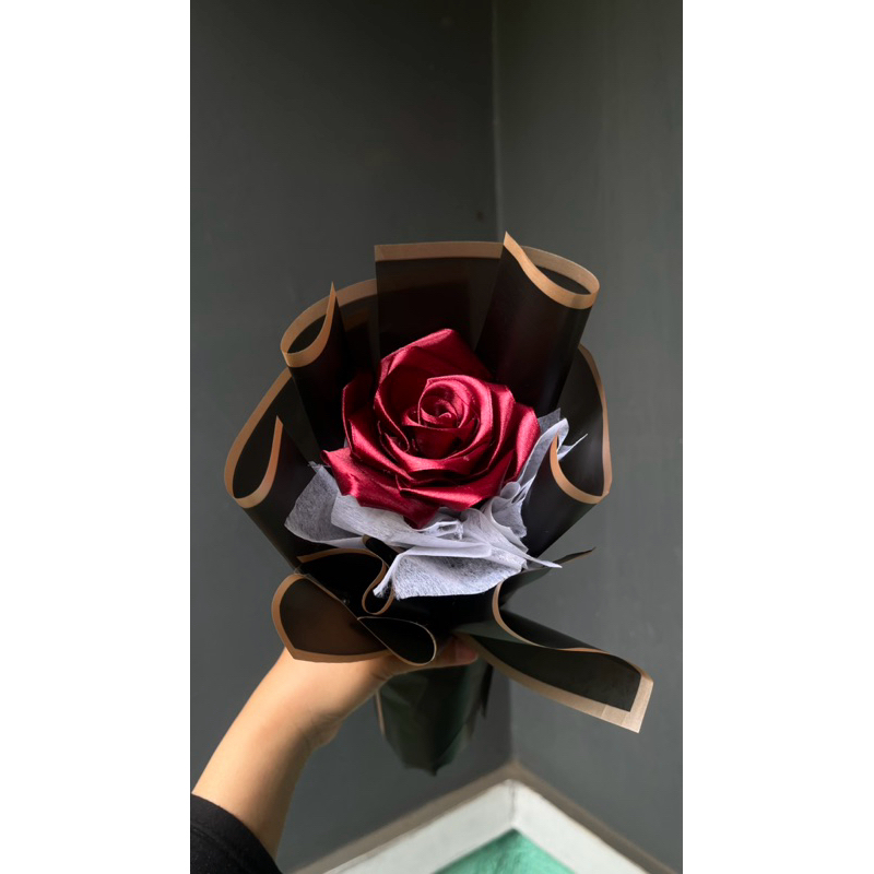 

bunga buket pita satin