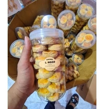 

kue kacang premium