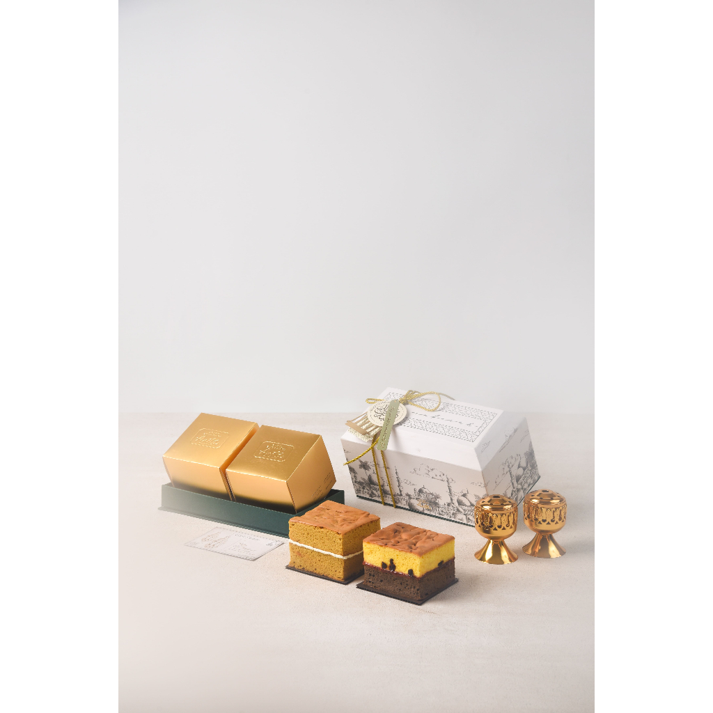 

Aila/Hampers Lebaran/Lapis Surabaya/Spiku Surabaya Wijsman