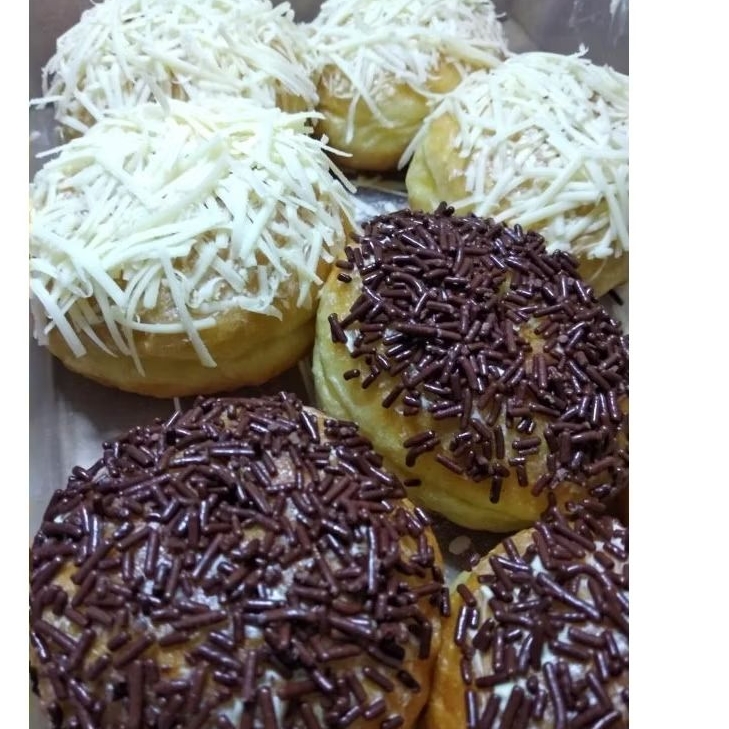 

Donat Kampung, Original Coklat Dan Keju.