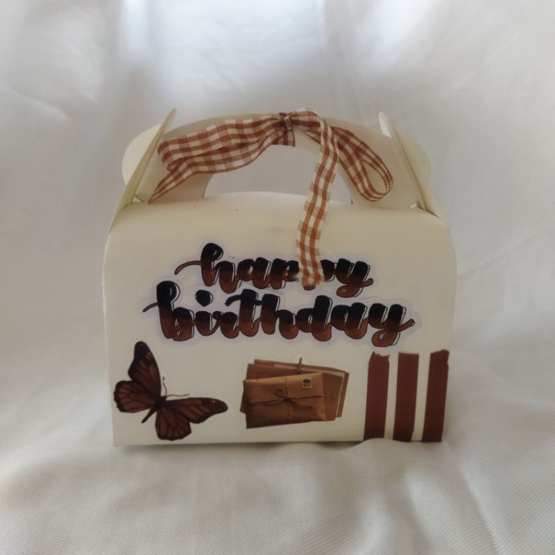 

[BOX ONLY, SMALL] gable box / gift box / kotak hampers ulang tahun, lebaran, anniversarry, graduation