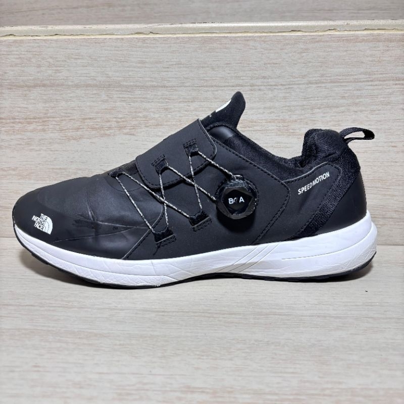 SEPATU TRACKING / HIKING THE NORTH FACE BOA SYSTEM / TALI PUTAR SECOND ORIGINAL