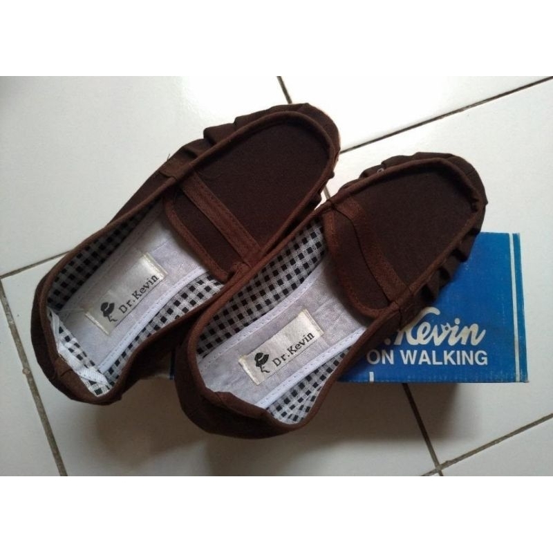 Sepatu Dr.Kevin
