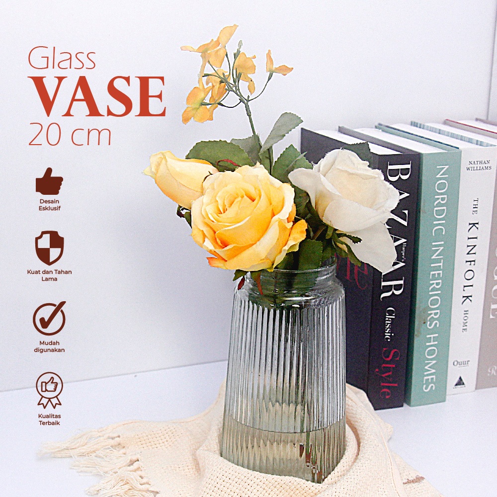Vas Bunga Kaca Ruang Tamu Besar Aesthetic
