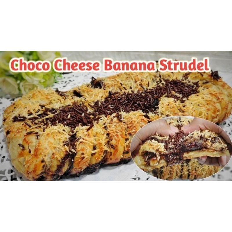 

BANANA STRUDEL RASA CHOCO CHESEE BANANA ROTI PASTRY OLEH OLEH KHAS SOLO HOMEMADE