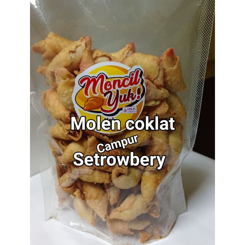 

molen mini rasacampurcoklatdan setrowbery enak murah manis bisakiloan