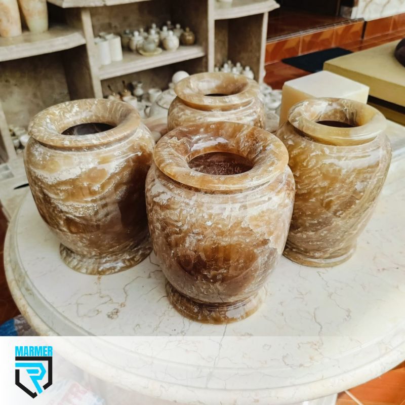 Vas Bunga Besar Bahan Batu Onix Coklat Lokal