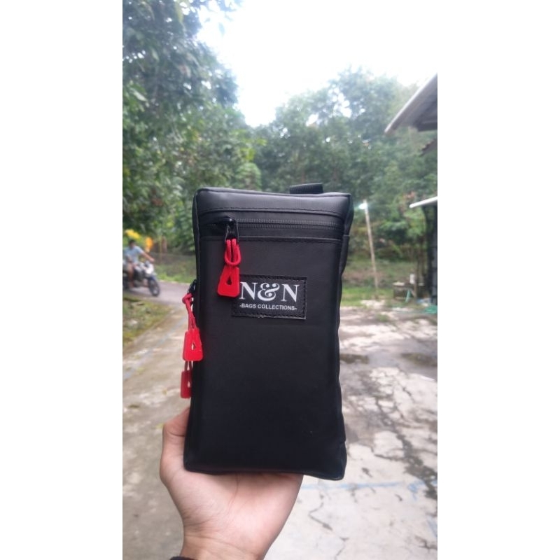 Pouchbag - Tas selempang - Tas kalung- Tas Hp Pria - Real pict Slingbag