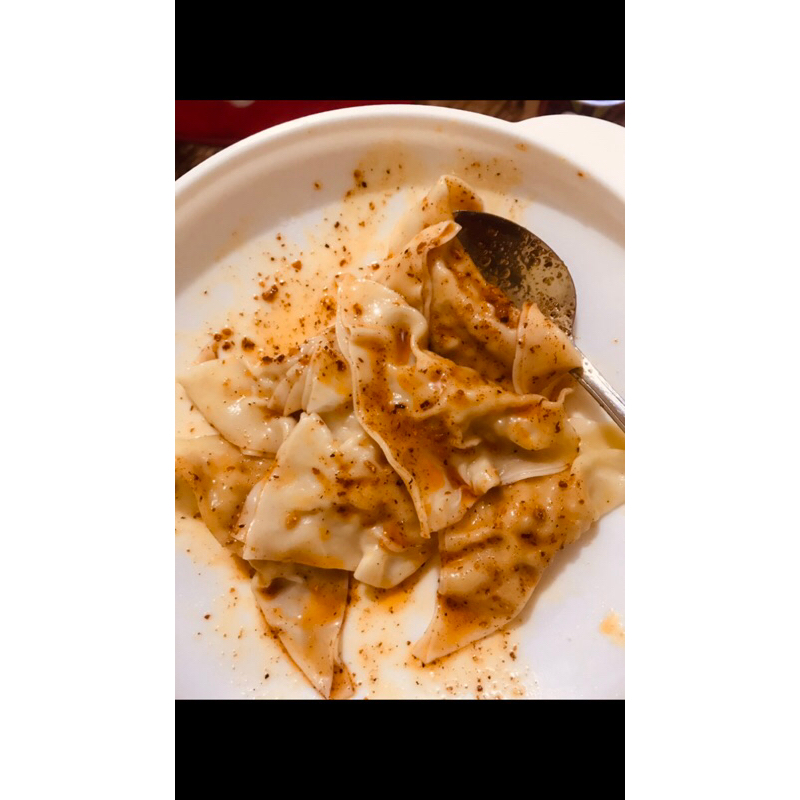 

pangsit ayam chili oil