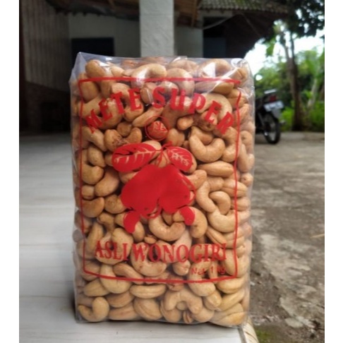 

Kacang Mete Panggang Mede Oven Mente Utuh Premium 1 Kg