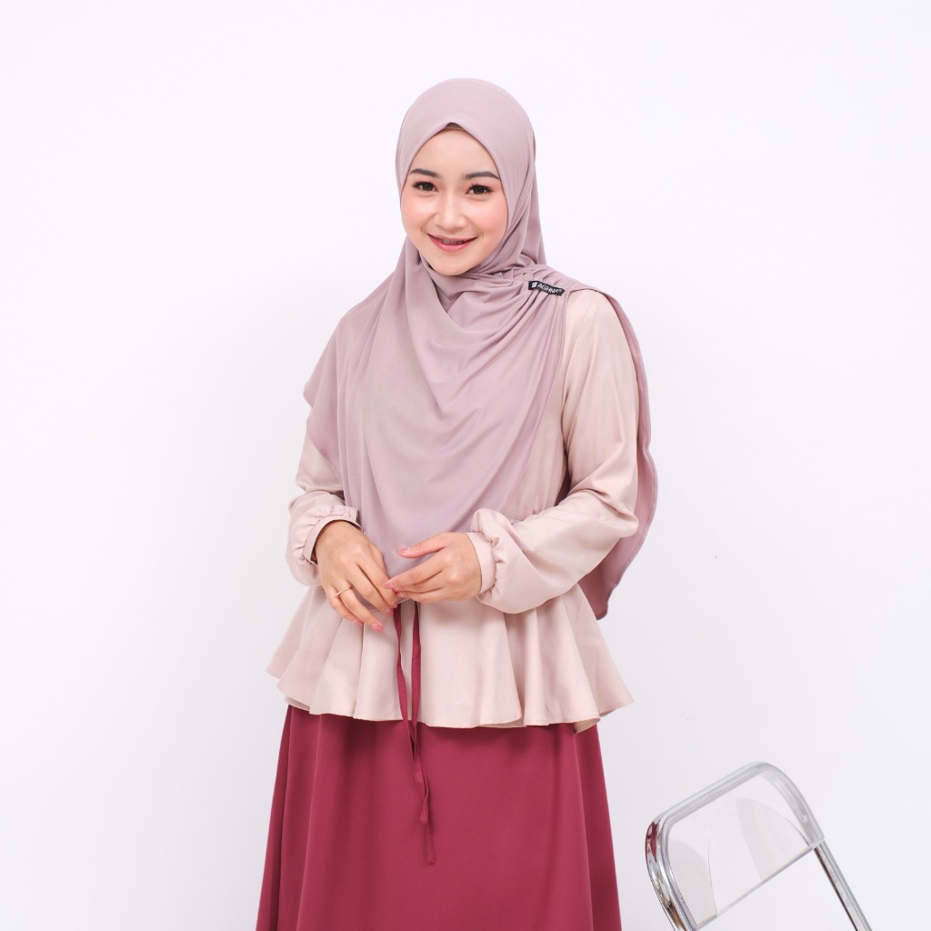 Aghnia Hijab - Khimar Salyan Lipit Lycra Jilbab Kerudung Instan Softpad Syar'i