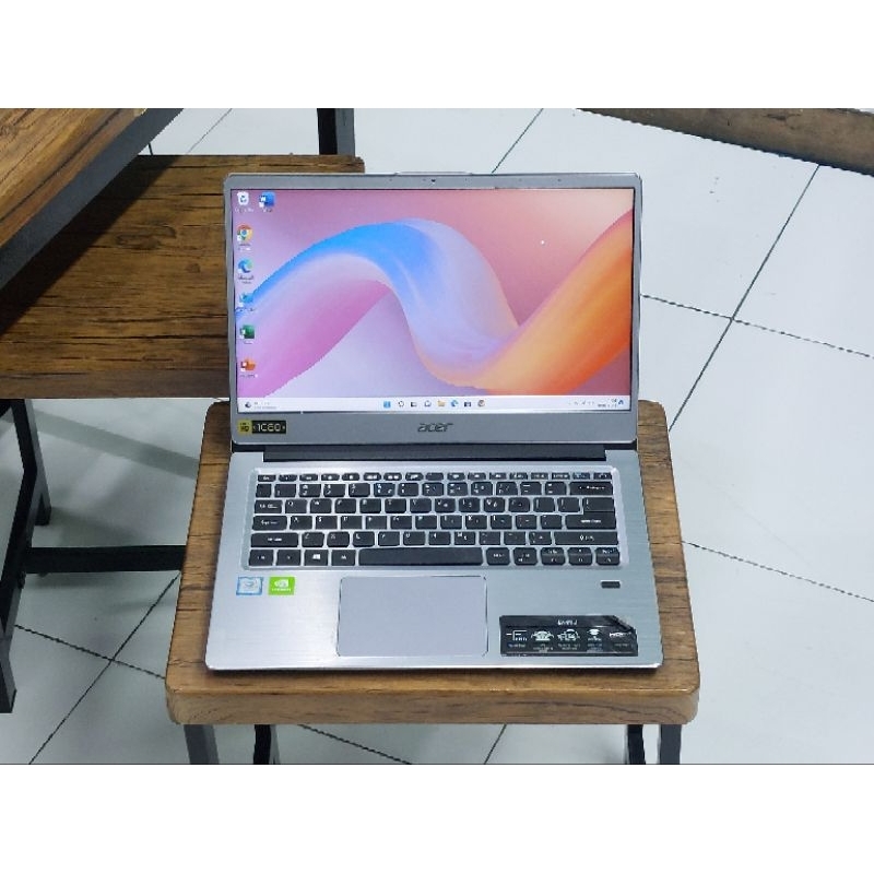 ACER SWIFT 3 I7 8GB 512GB MX250