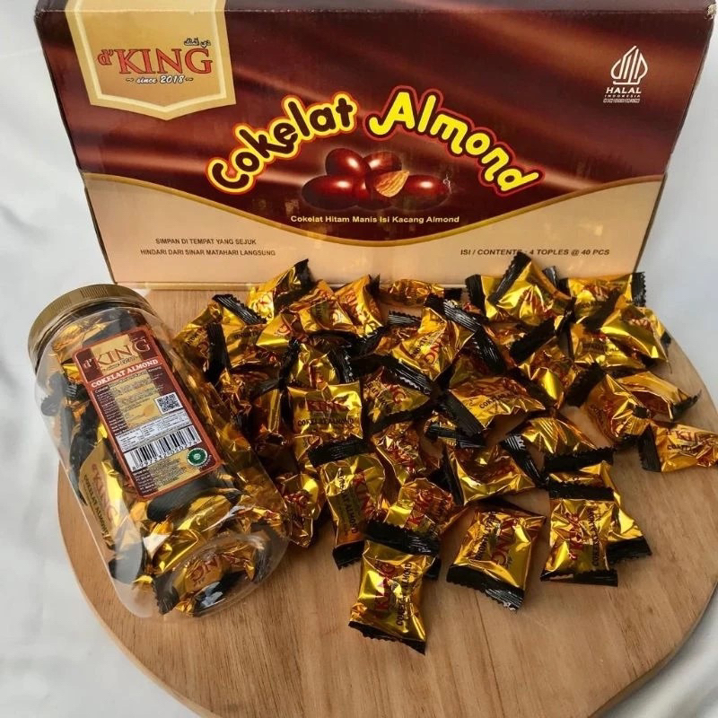 

COKLAT ALMOND D KING VIRAL MUSDALIFAH 1 dus isi 4 toples @40bgks