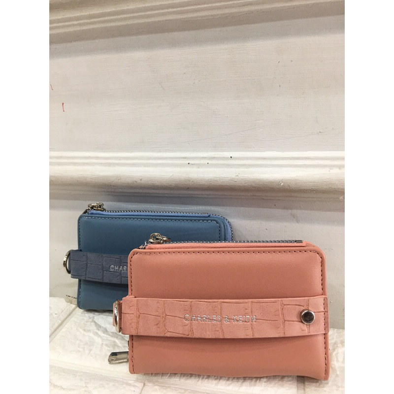 Dompet wanita charles & Keith
