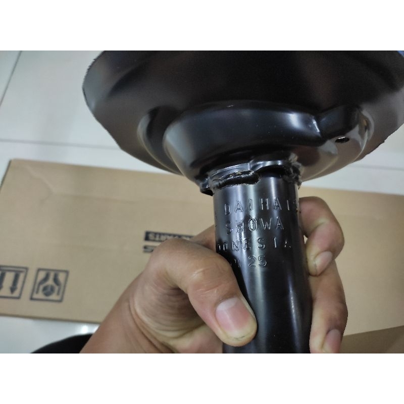 shock depan avanza original