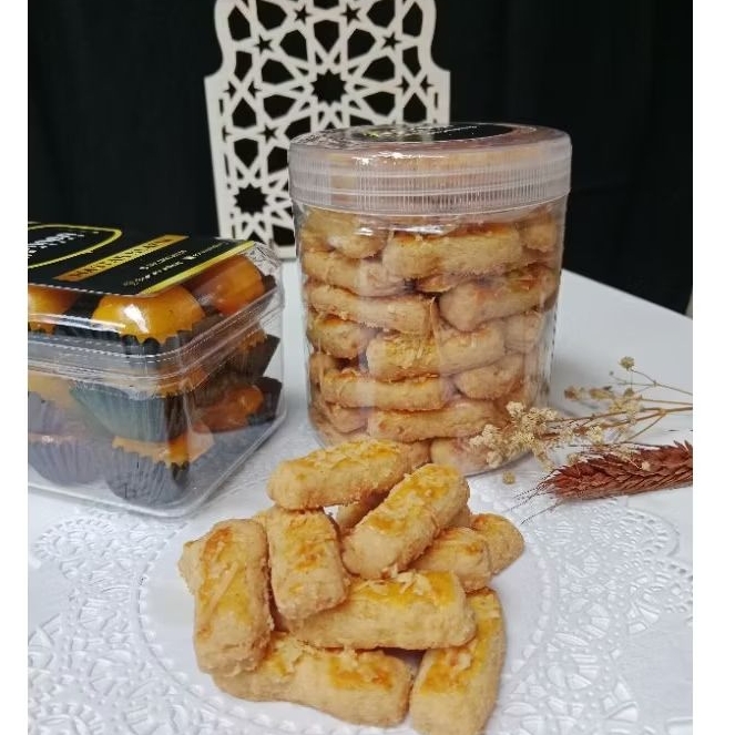 

Kue Kering Kastengel Edam Parmesan kemasan 600ml