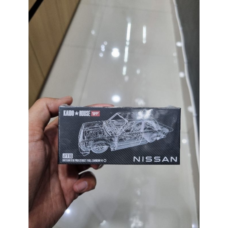 Kaido House 110 Datsun Carbon