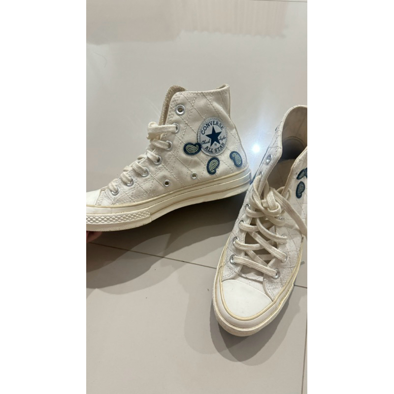 Preloved sepatu convers