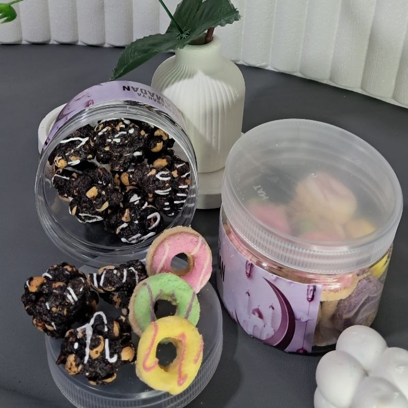 

CHAVANA.Gift Hampers Lebaran Cookies, per toples 150gr, isi 2 toples. Murah dan Lezat