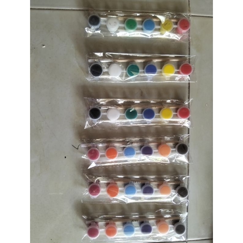 

Cat Acrylic Set Mini isi 6 warna free brush