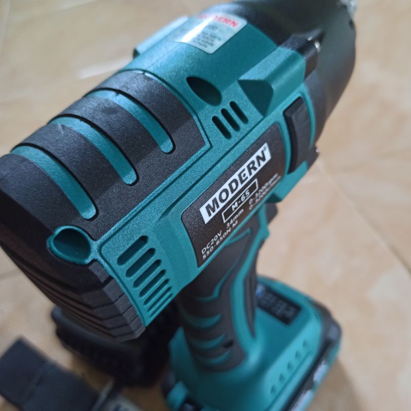 CORDLESS IMPACT WRENCH MODERN M-65 (PRELOVED)
