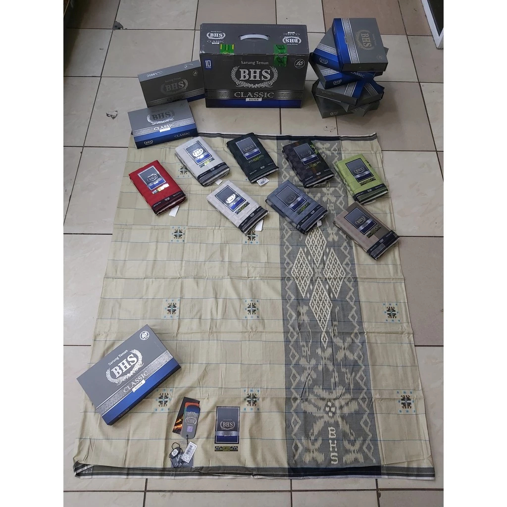 "Sarung BHS Classic Silver SKT Dam - Pilihan Tepat untuk Acara Resmi dan Sehari-hari"