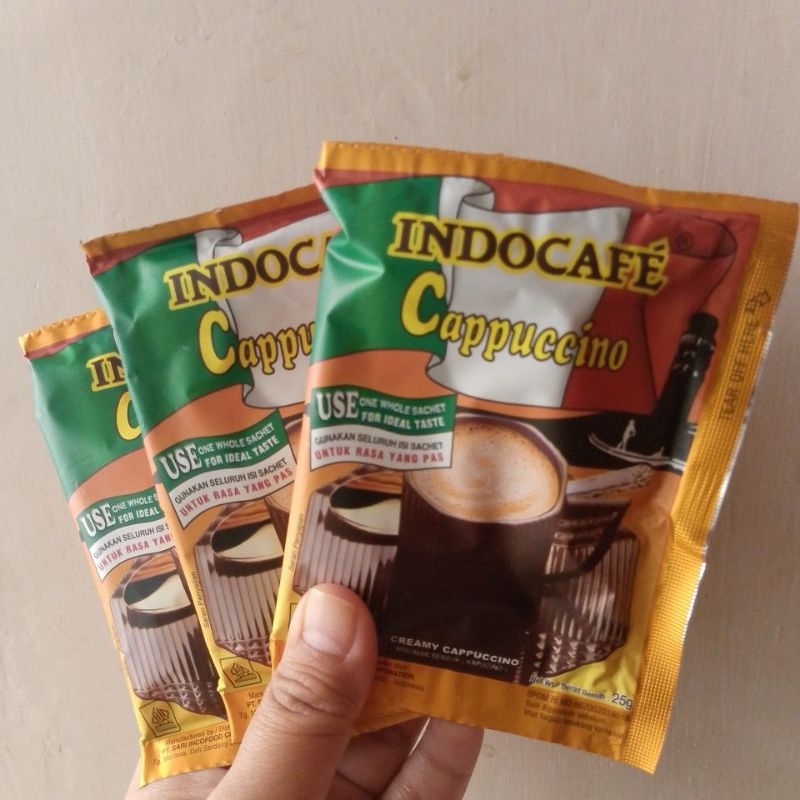 

Indocafe Cappuccino isi 3 sachet.