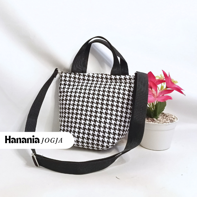 Sling Bag / Tas Selempang Wanita/ Tas Sling Bag Wanita Kain Goni