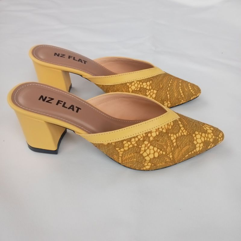 Sepatu wanita size 42/heels brukat pesta kondangan