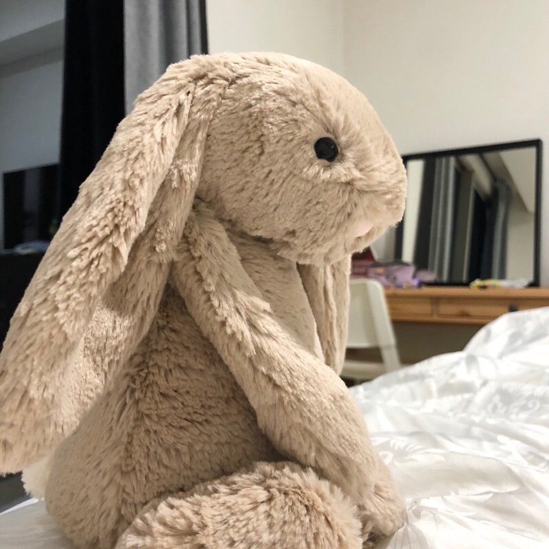 jellycat beige bunny medium NWT