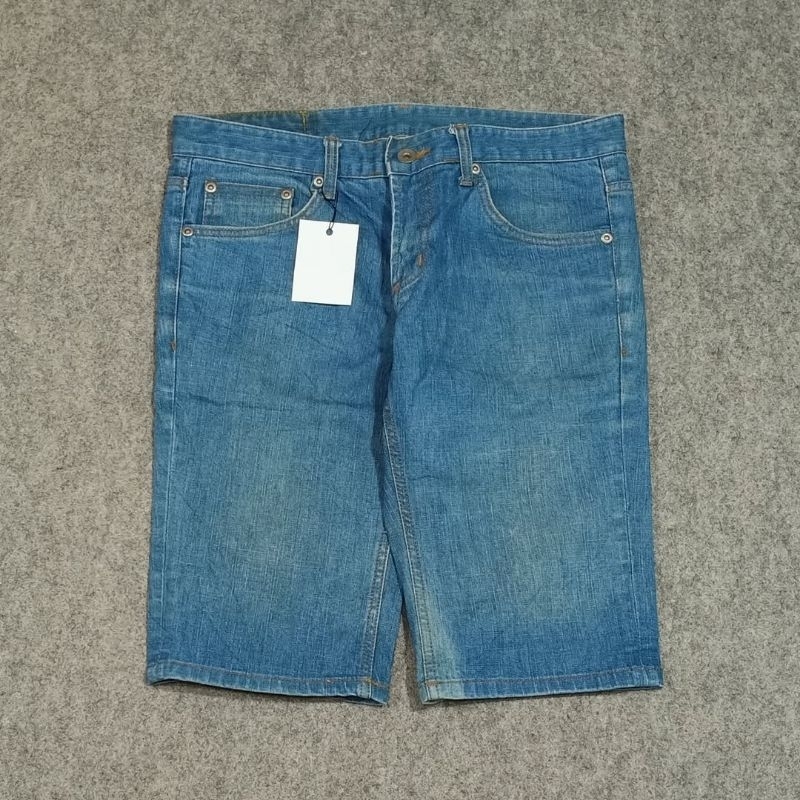 celana pendek jeans pria size 29 second