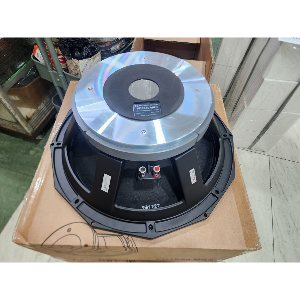 Speaker 18 inch Precision Devices PD1850 MKII / PD 1850 MKII / PD 1850MKII - VERSI DAUN KILAP