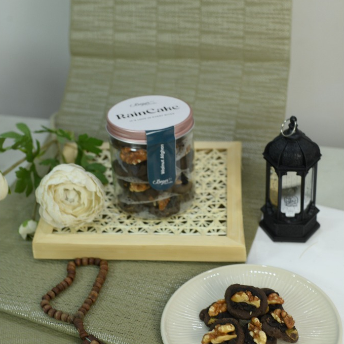 

Bogor Raincake - Cookies Walnut Afghan