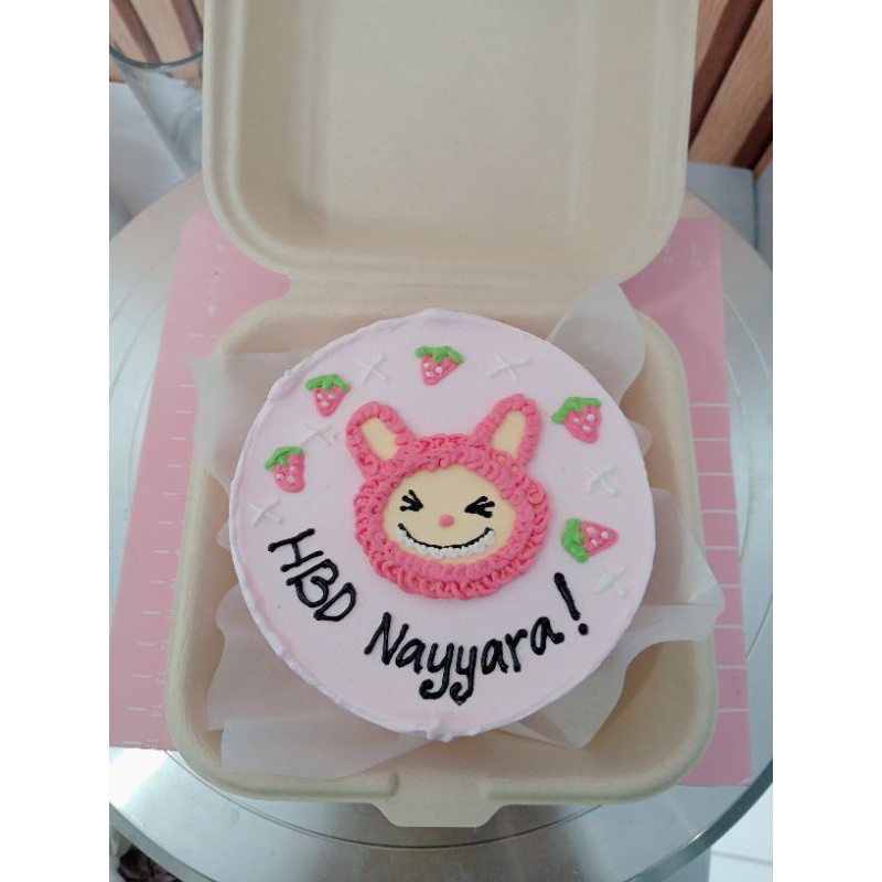 

bento cake labubu