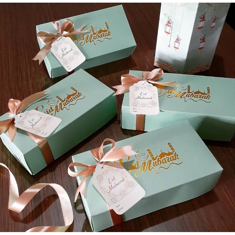 

English Fruit Cake Eid Hampers Long Size 22cm ( Parcel Kue Lebaran Idul Fitri )