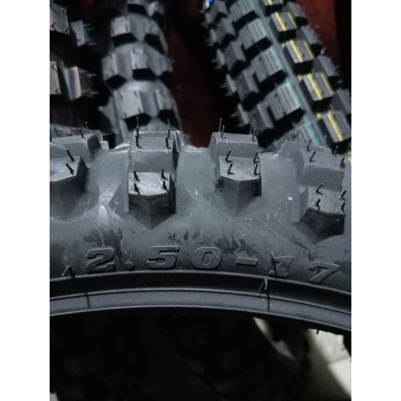 Ban cross IRC GS 45 250-17 RING 17 BAN CROOS DEPAN