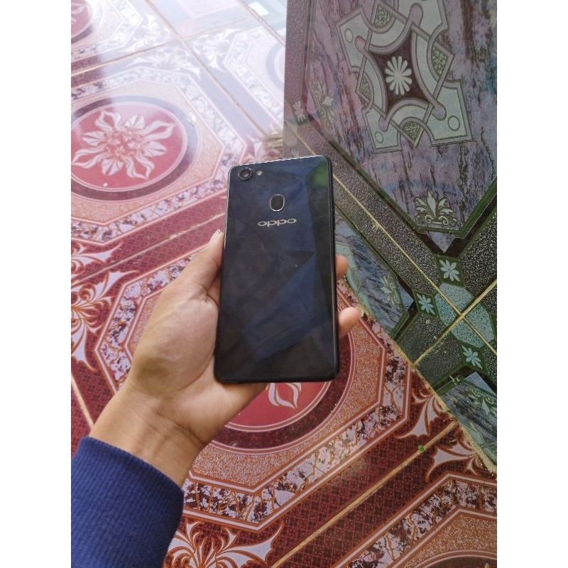 Oppo F7 ram 4/64 (back fingerprint) minus LCD