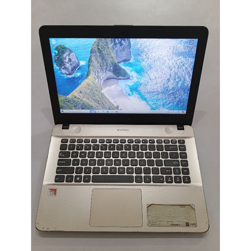 028. Laptop Asus VivoBook X441BA AMD 9