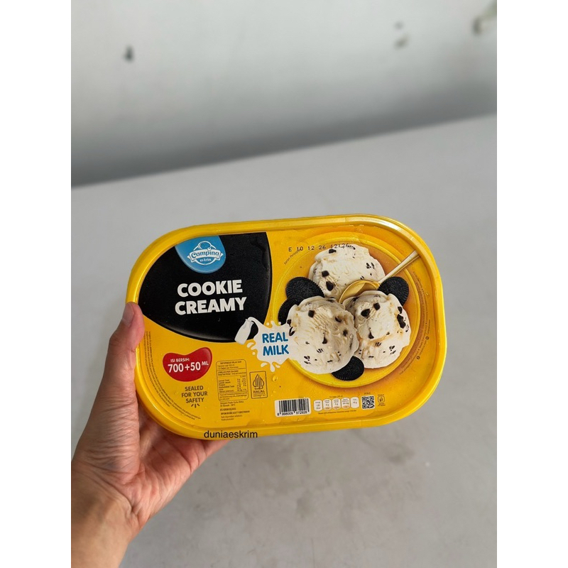 

Campina Ice Cream Cookie Creamy / Es Krim Cookies and Cream 700ml