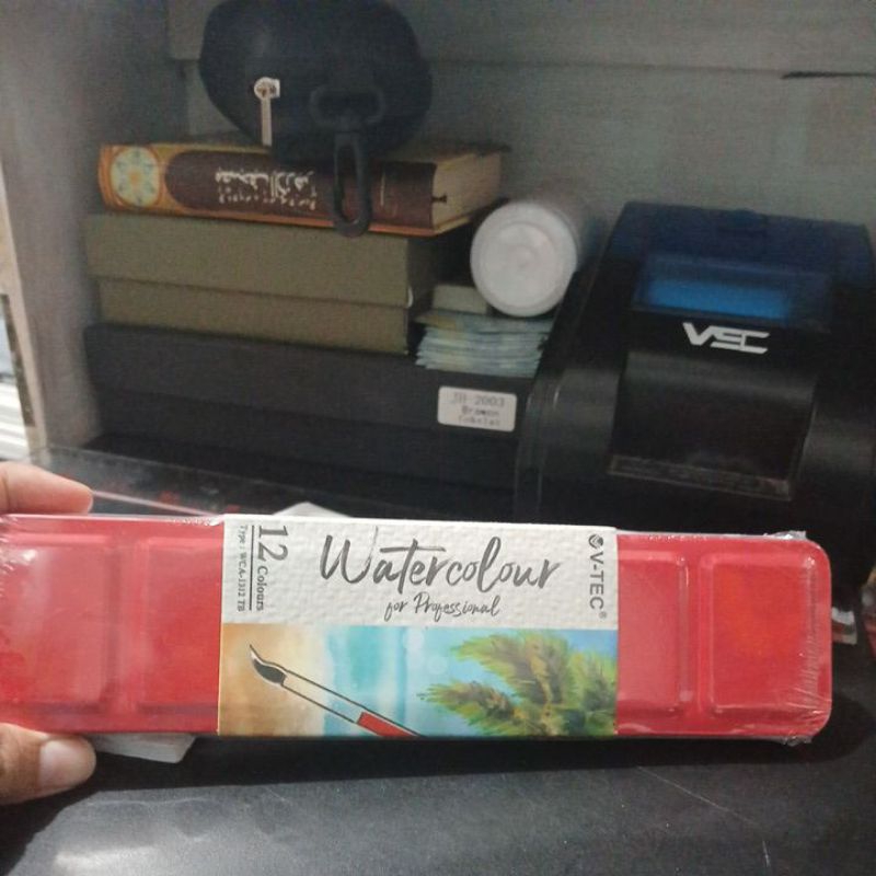 

watercolor tin case 12 warna