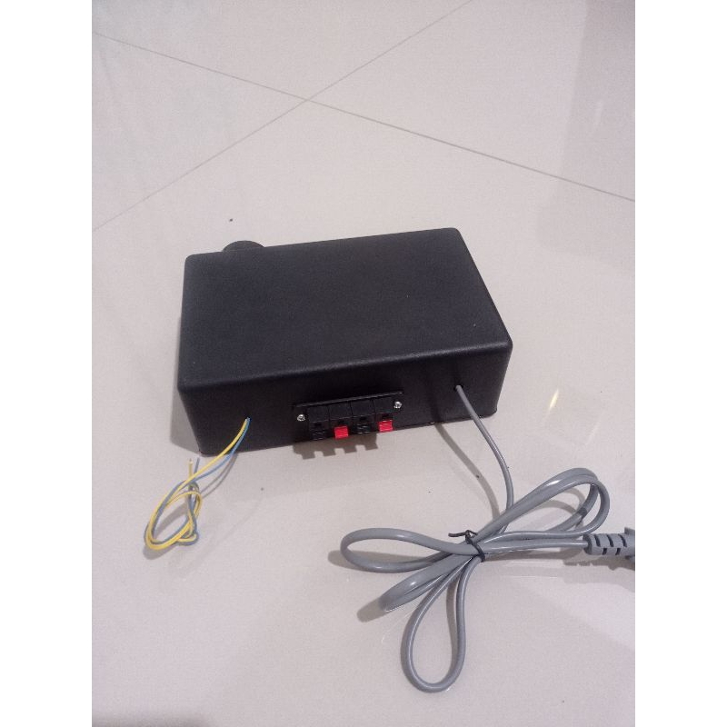 RADIO TUNER FM PEKA DAN AMPLIFIER